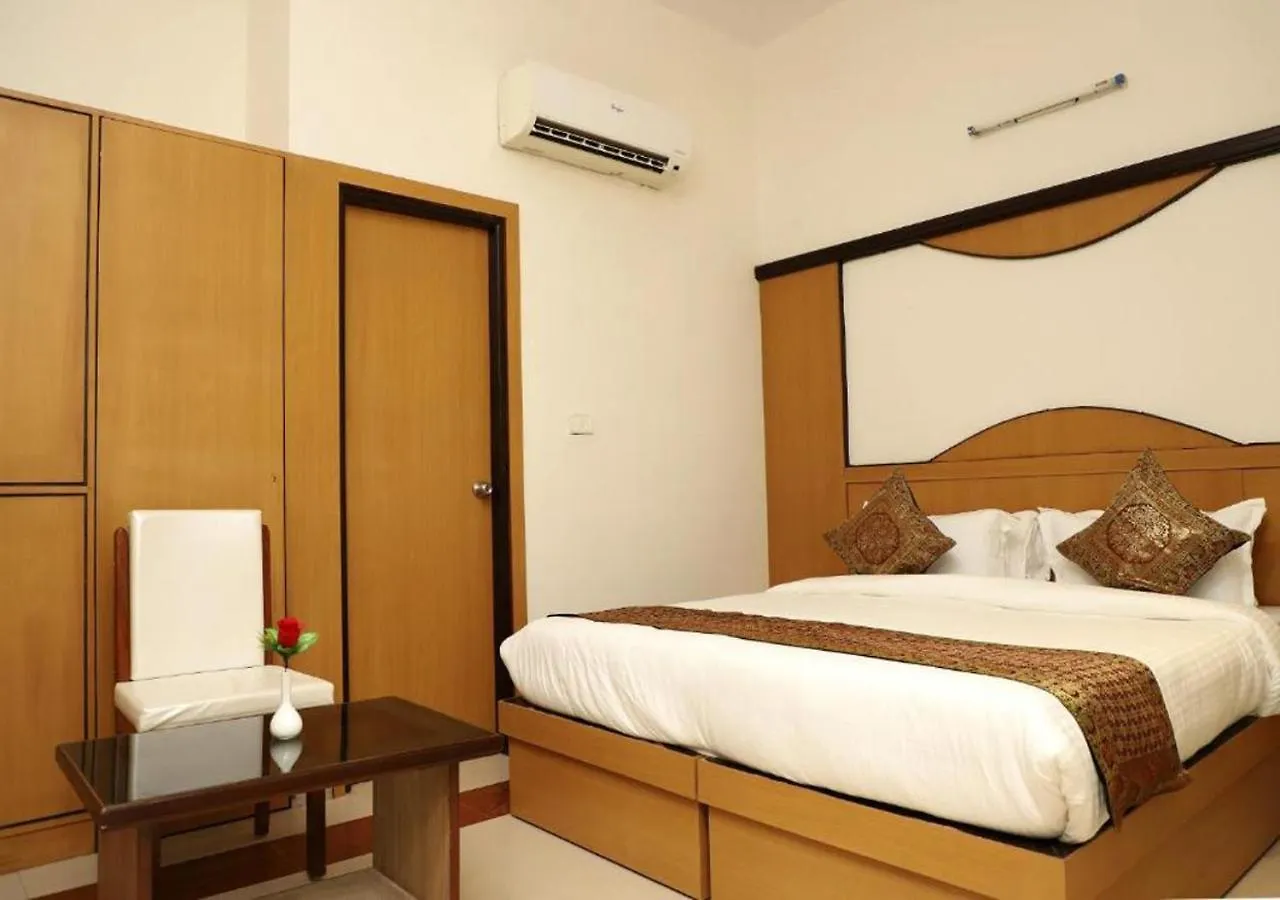 Hotel The Golden Mahal آغْرا 0*,  الهند